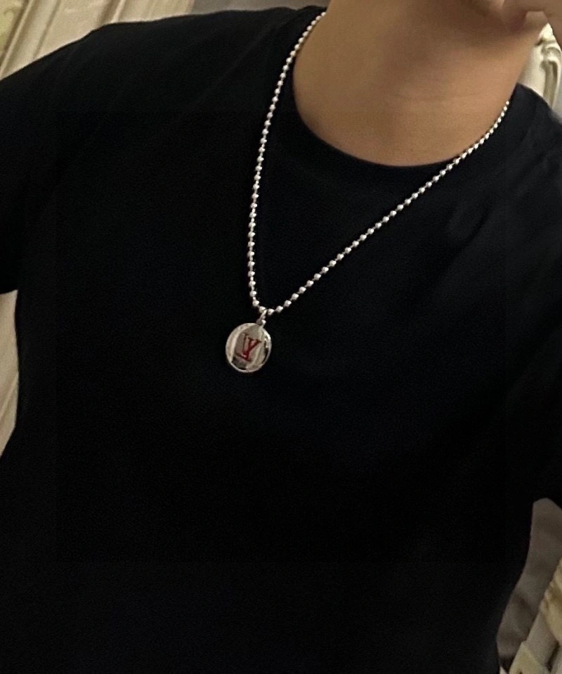 OdorResistant Louis Vuitton Necklaces 247777