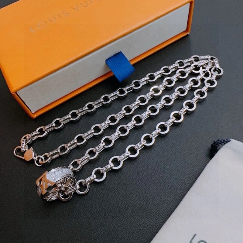 Durable Louis Vuitton Necklaces 247780