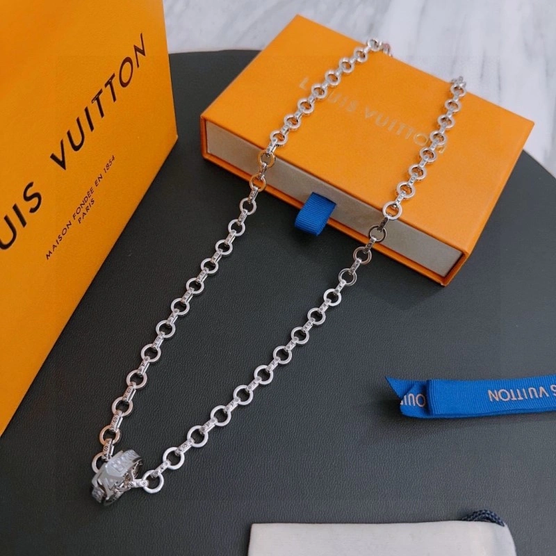 Durable Louis Vuitton Necklaces 247780