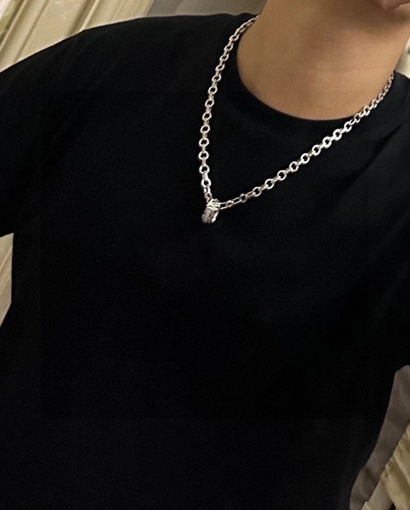 Durable Louis Vuitton Necklaces 247780