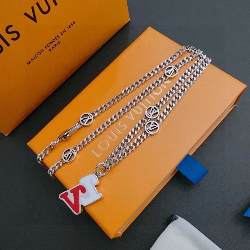 RelaxedFit Louis Vuitton Necklaces 247781