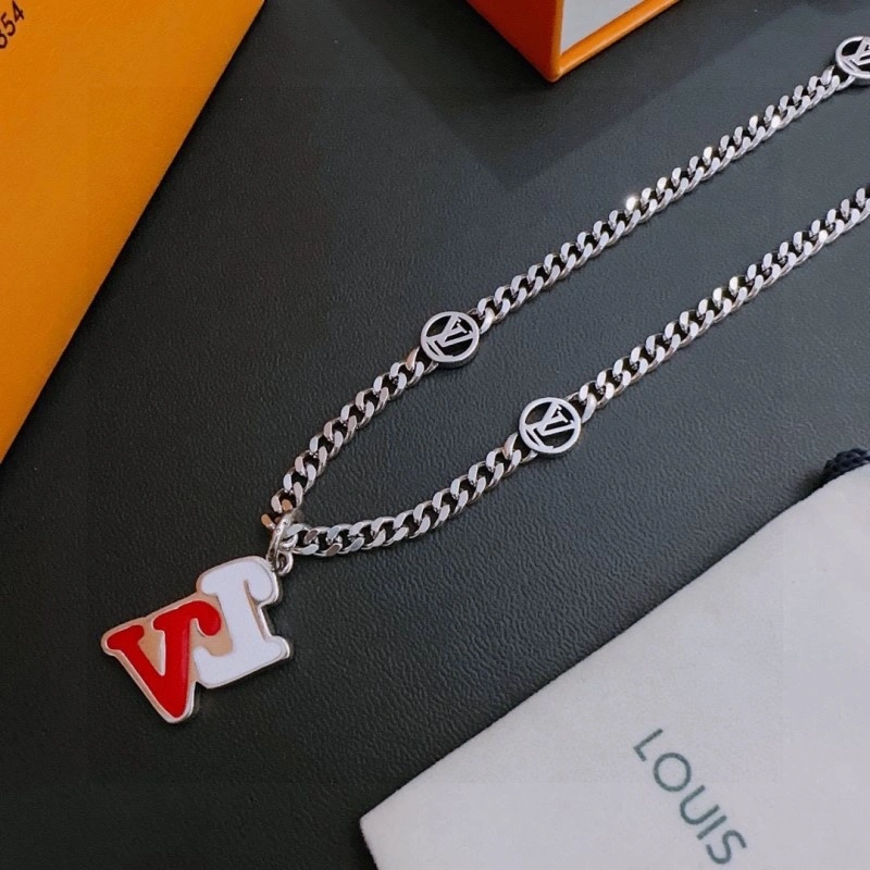 RelaxedFit Louis Vuitton Necklaces 247781