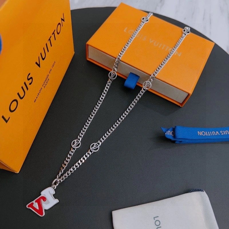 RelaxedFit Louis Vuitton Necklaces 247781
