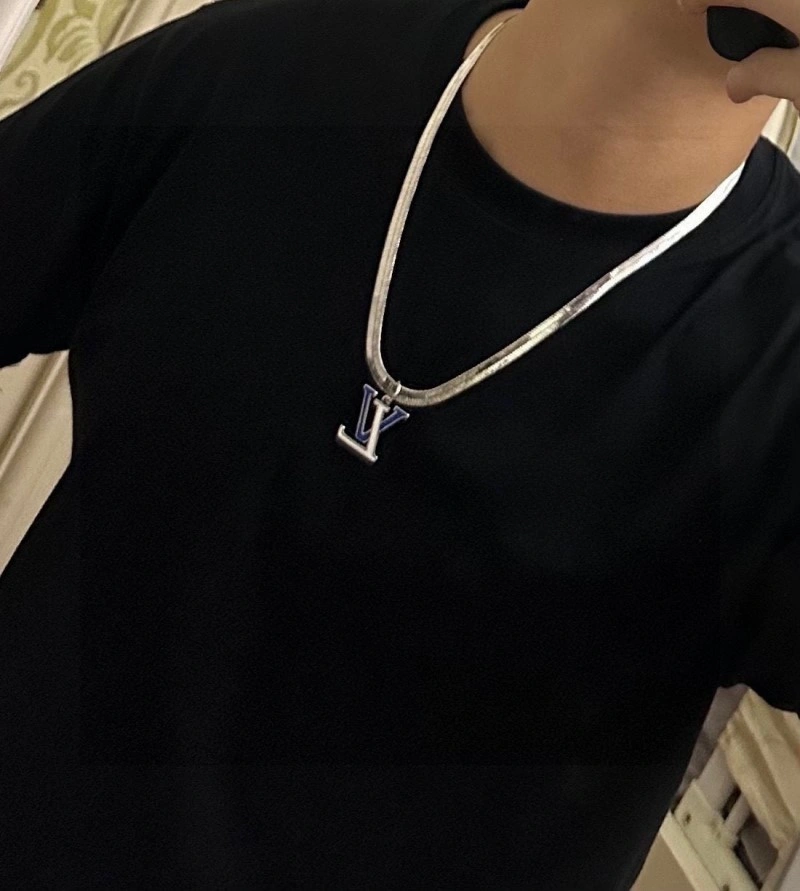 Durable Louis Vuitton Necklaces 247783