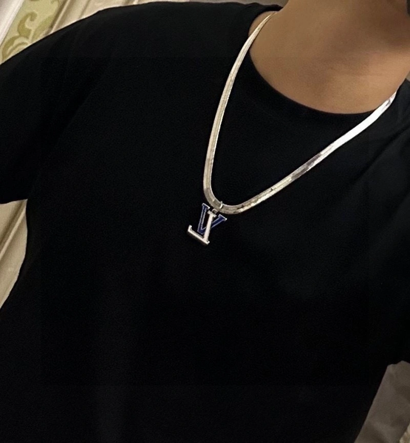 Durable Louis Vuitton Necklaces 247783