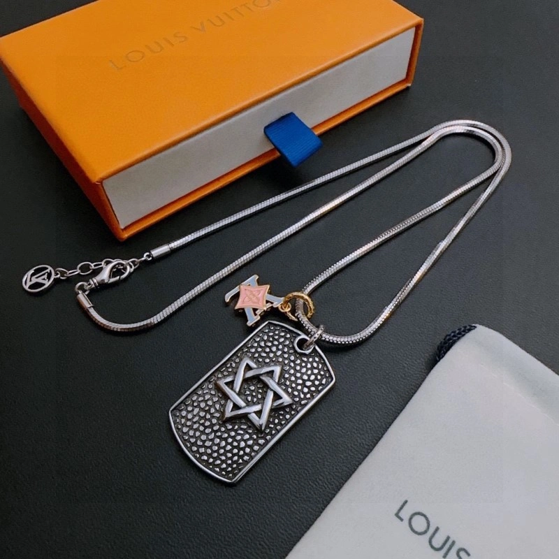 Louis Vuitton Necklaces FreshLook 247771