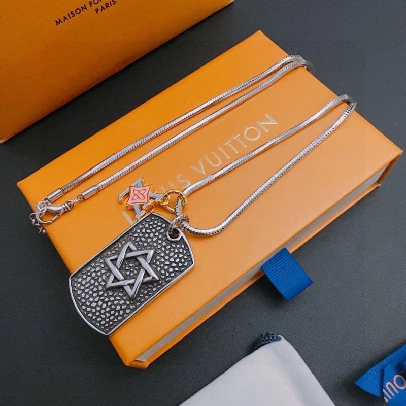 Louis Vuitton Necklaces FreshLook 247771