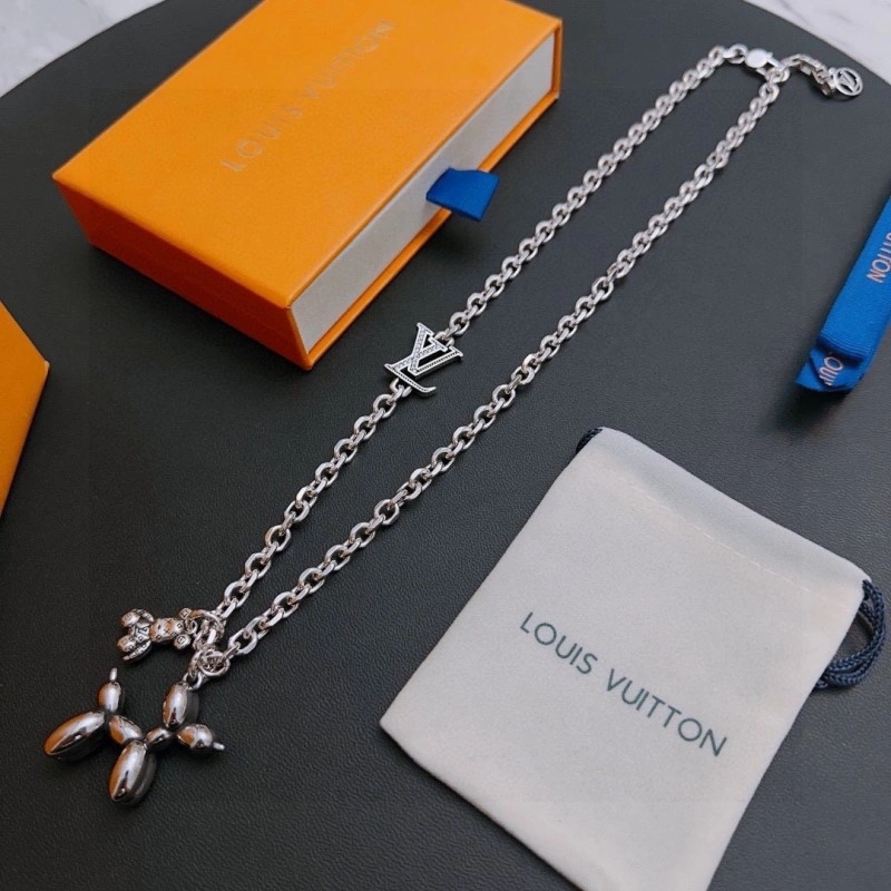 Classic Louis Vuitton Necklaces 247754