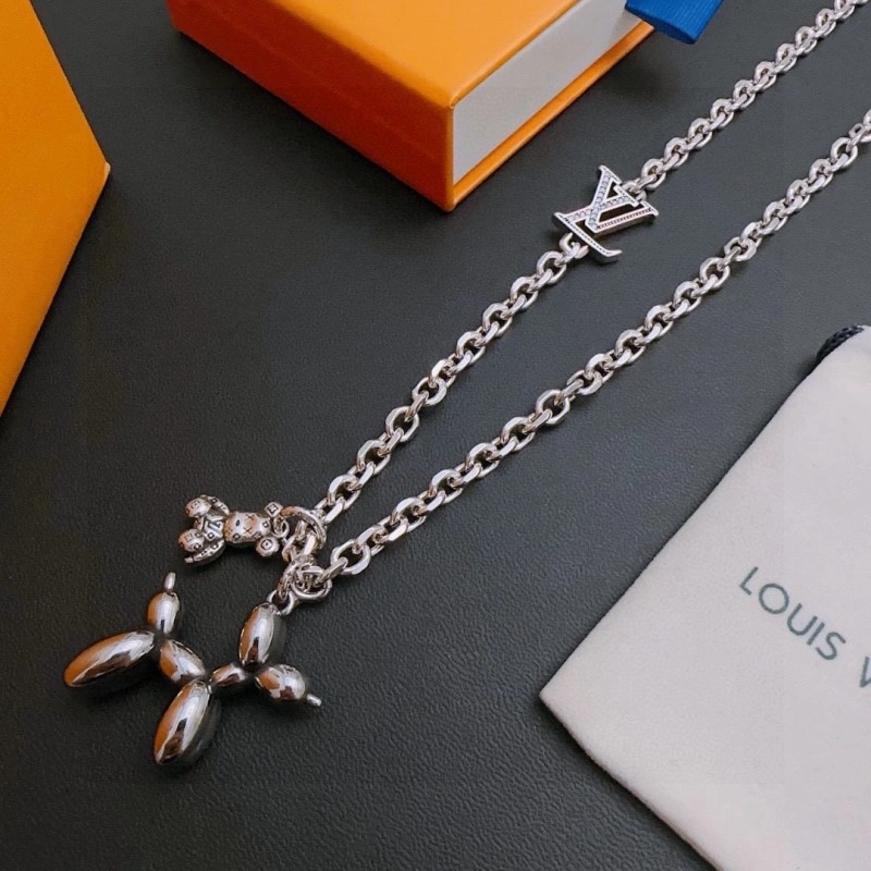 Classic Louis Vuitton Necklaces 247754