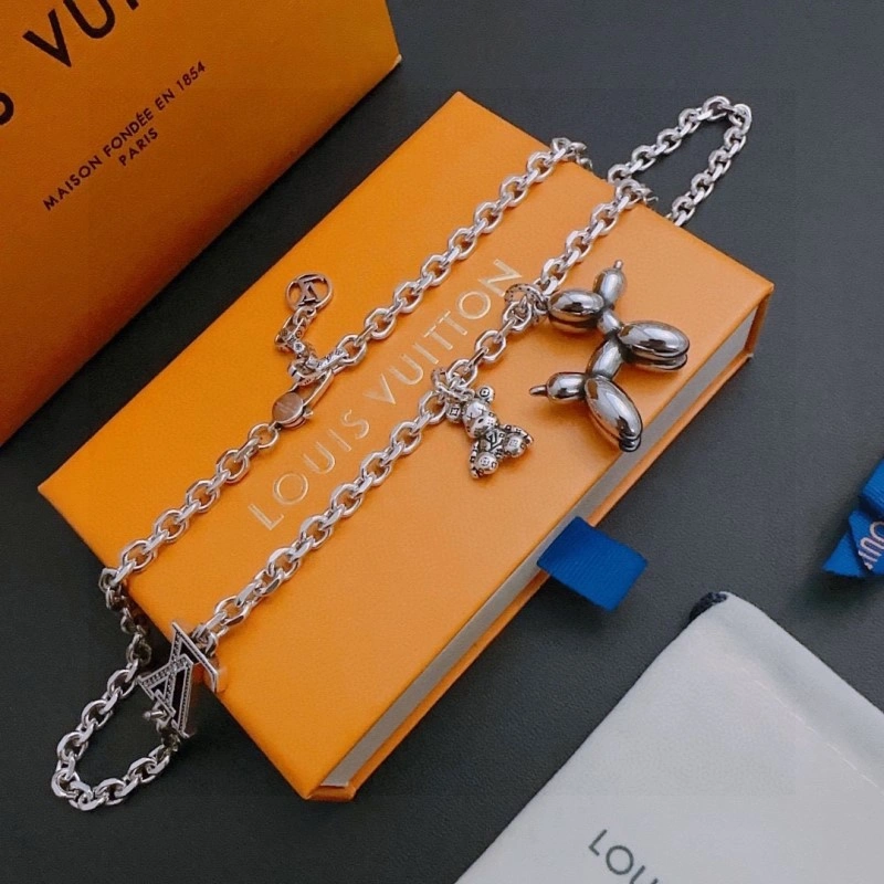 Classic Louis Vuitton Necklaces 247754