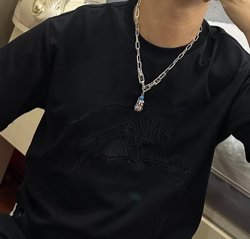 MoistureWicking Louis Vuitton Necklaces 247756