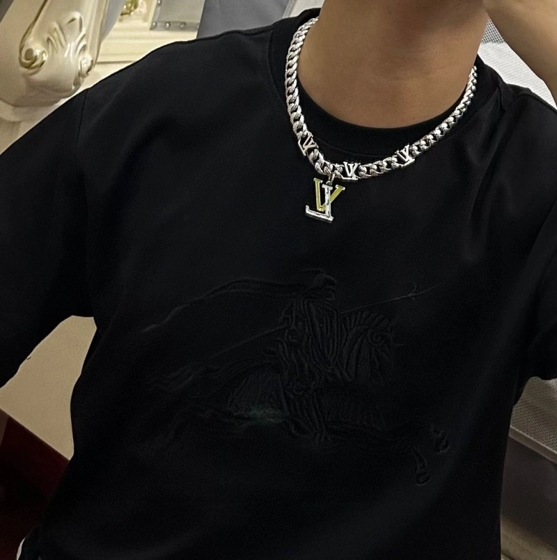 Louis Vuitton Necklaces OdorResistant 247749