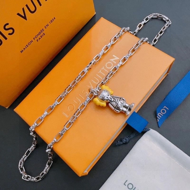 Louis Vuitton Necklaces OnTrend 247747