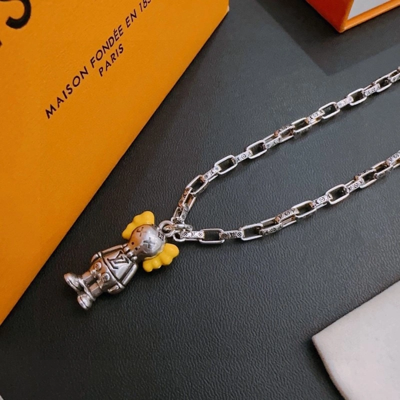 Louis Vuitton Necklaces OnTrend 247747