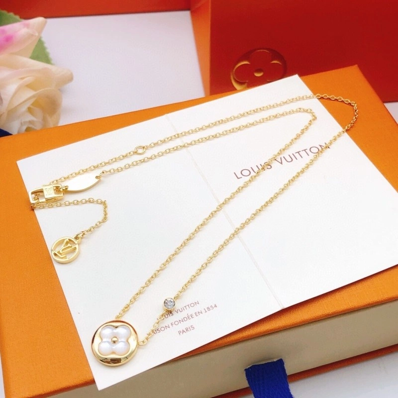 Louis Vuitton Necklaces Stylish 247725