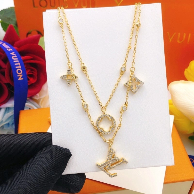 Effortless Louis Vuitton Necklaces 247723