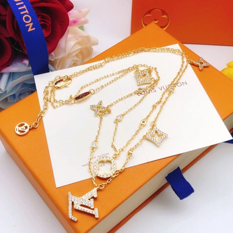 Effortless Louis Vuitton Necklaces 247723