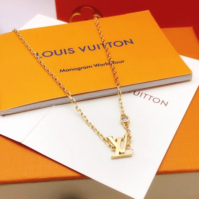 Lightweight Louis Vuitton Necklaces 247728