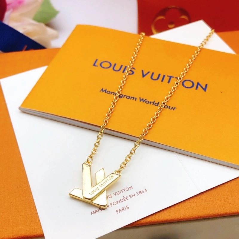 Louis Vuitton Necklaces SunProtective 247722