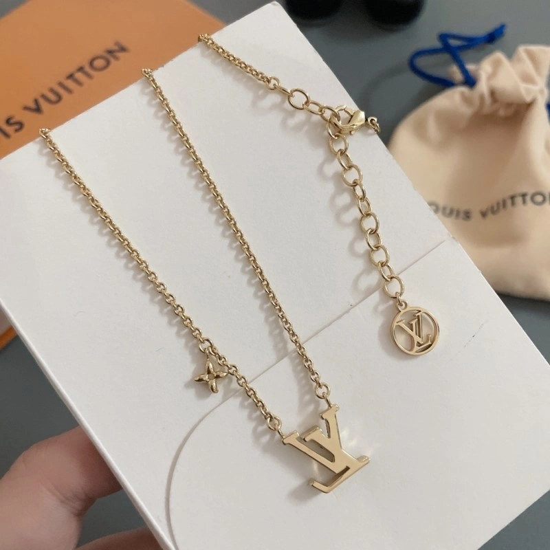 Louis Vuitton Necklaces Fashionable 247730