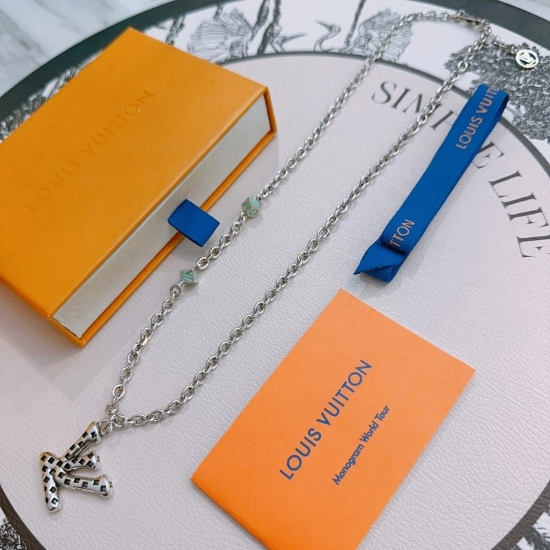 ZeroBulk Louis Vuitton Necklaces 247734