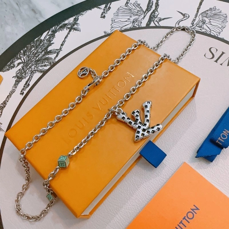 ZeroBulk Louis Vuitton Necklaces 247734