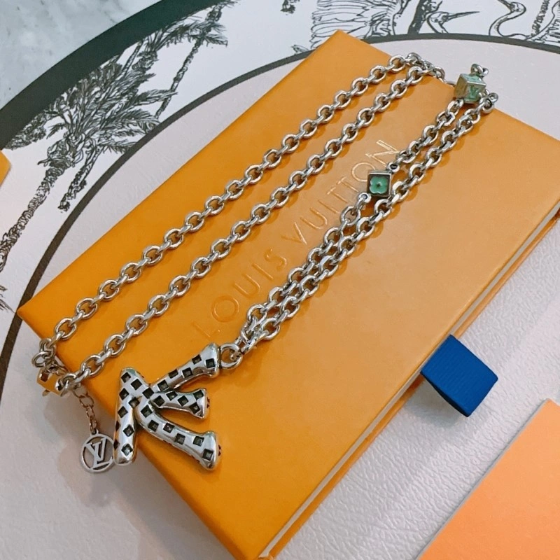 ZeroBulk Louis Vuitton Necklaces 247734
