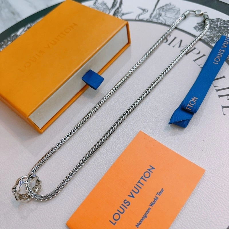 OnTrend Louis Vuitton Necklaces 247737