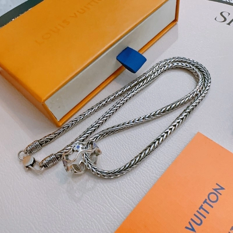 OnTrend Louis Vuitton Necklaces 247737