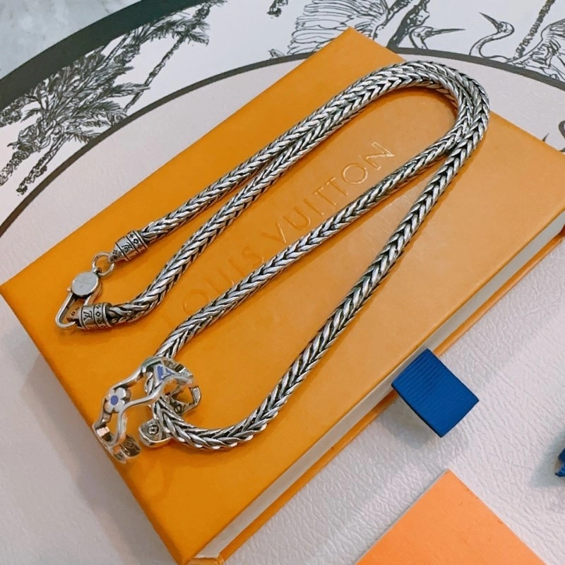OnTrend Louis Vuitton Necklaces 247737