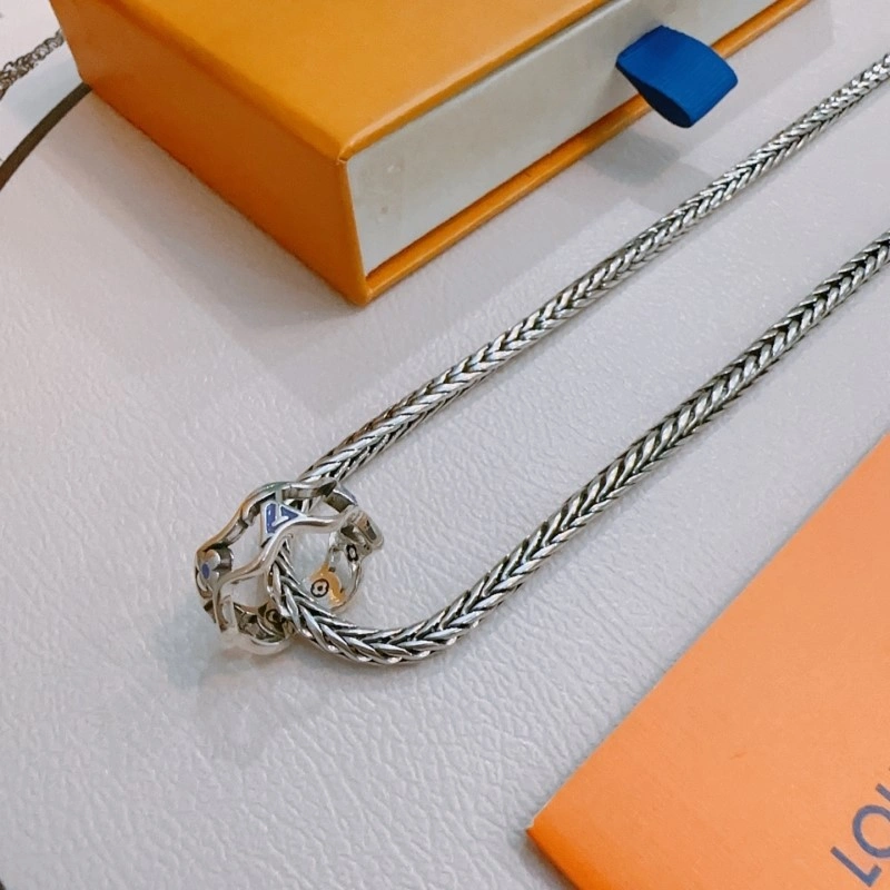 OnTrend Louis Vuitton Necklaces 247737