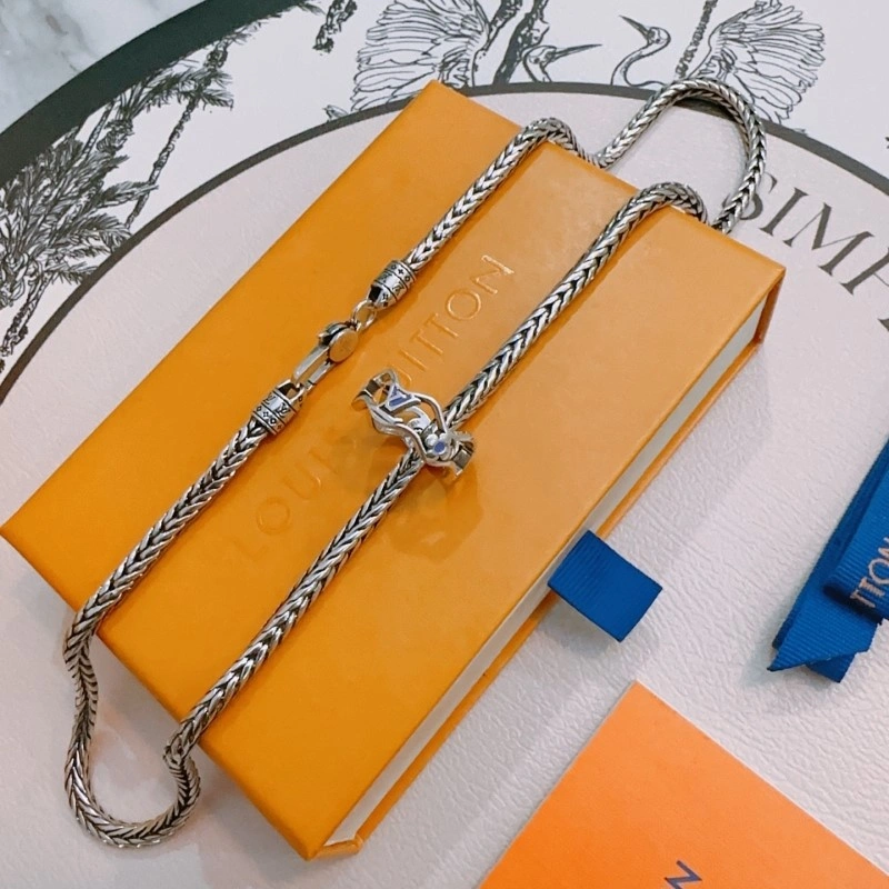 OnTrend Louis Vuitton Necklaces 247737