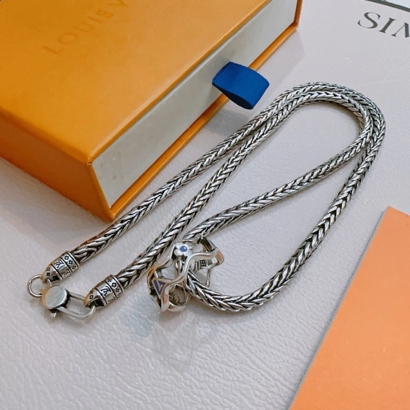 OnTrend Louis Vuitton Necklaces 247737