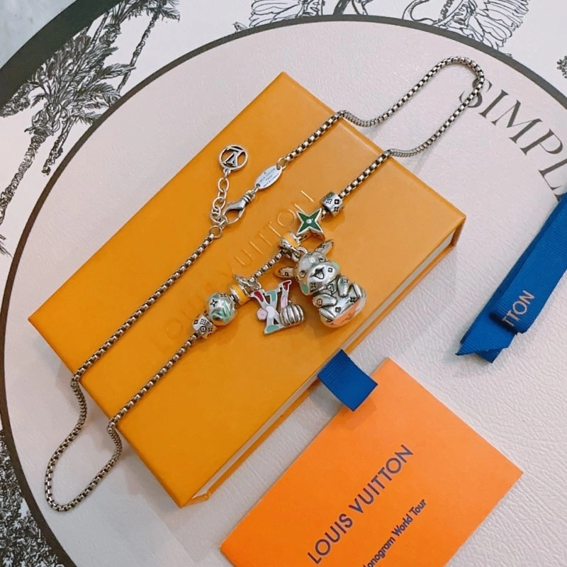 Louis Vuitton Necklaces Comfortable 247732