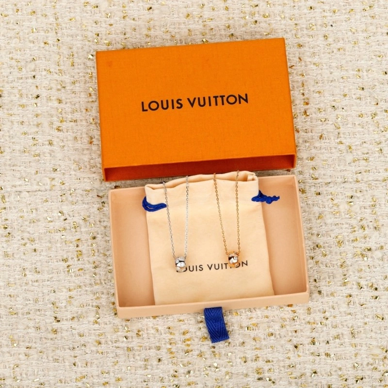 Louis Vuitton Necklaces Efficient 247736