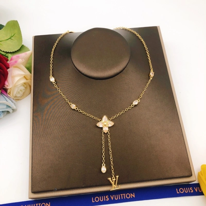 Breathable Louis Vuitton Necklaces 247741