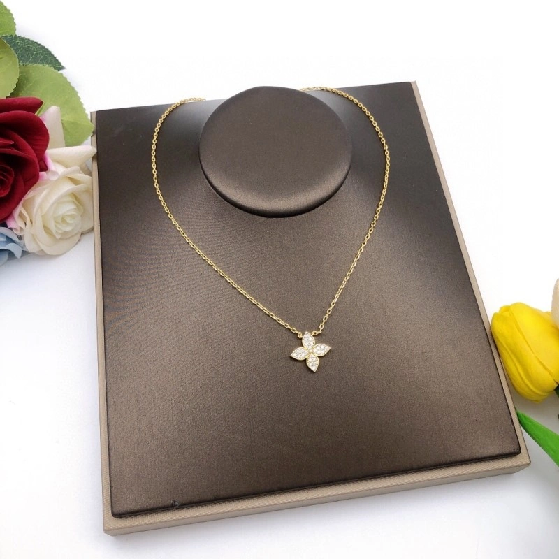 Louis Vuitton Necklaces Bold 247727