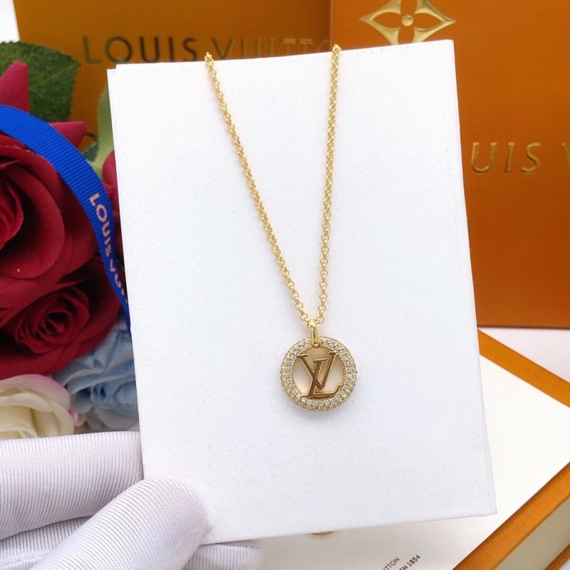 Louis Vuitton Necklaces Reliable 247714