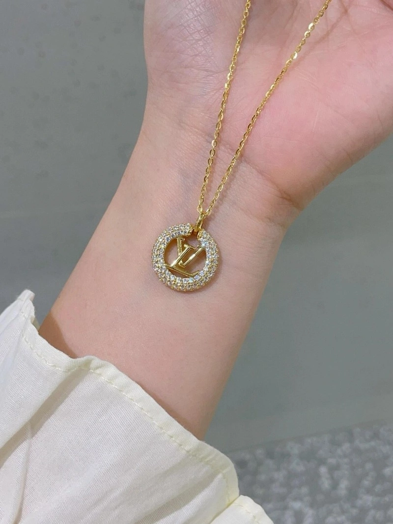 Louis Vuitton Necklaces Reliable 247714