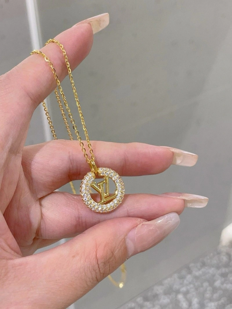 Louis Vuitton Necklaces Reliable 247714