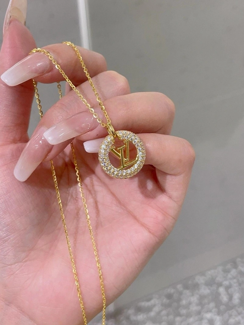 Louis Vuitton Necklaces Reliable 247714