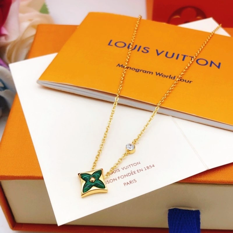 Louis Vuitton Necklaces Modern 247713