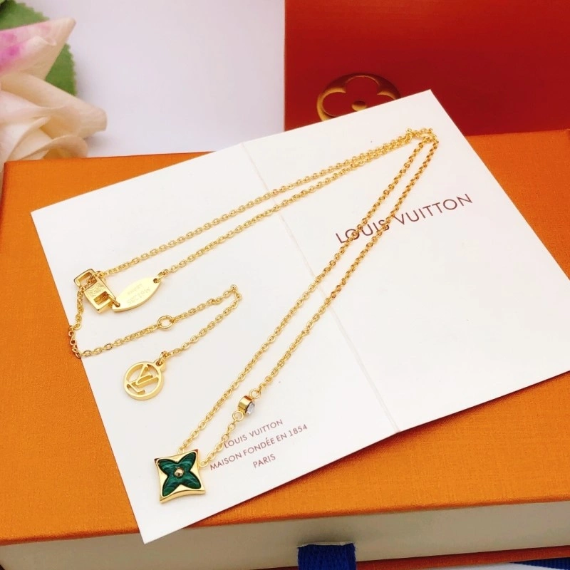 Louis Vuitton Necklaces Modern 247713