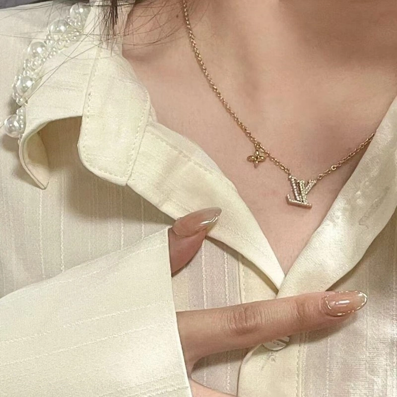 Louis Vuitton Necklaces SoftTouch 247724