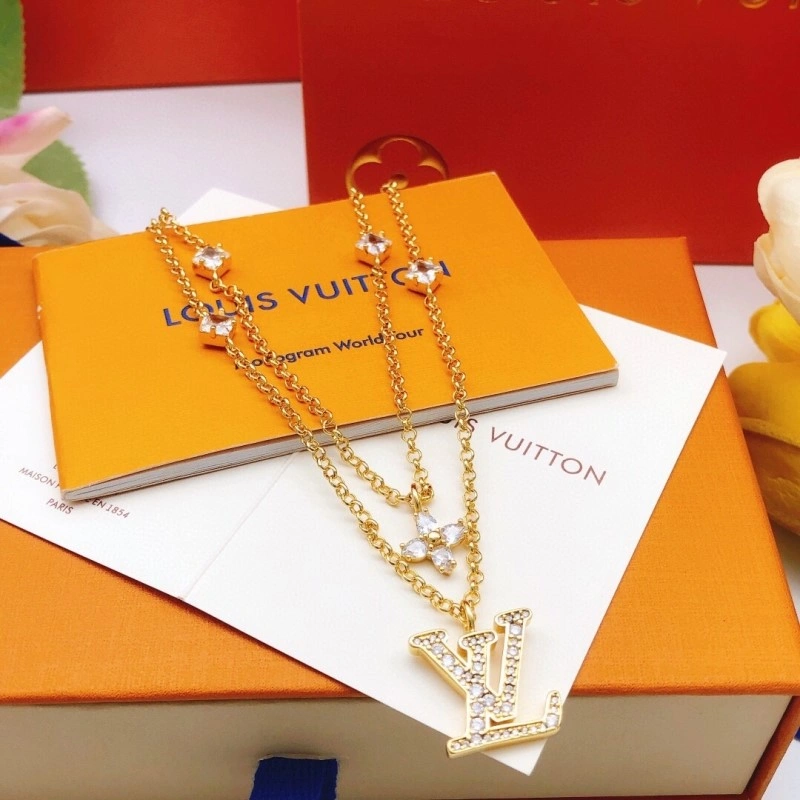 Louis Vuitton Necklaces Durable 247716