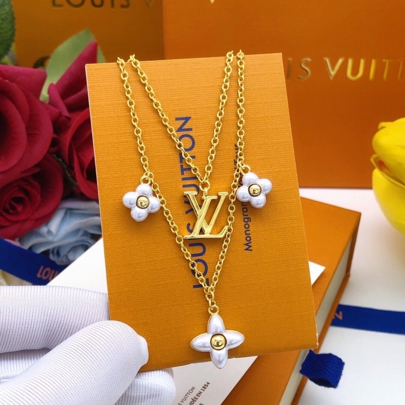 Practical Louis Vuitton Necklaces 247709
