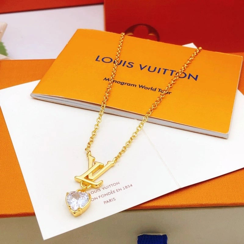 Louis Vuitton Necklaces Functional 247712