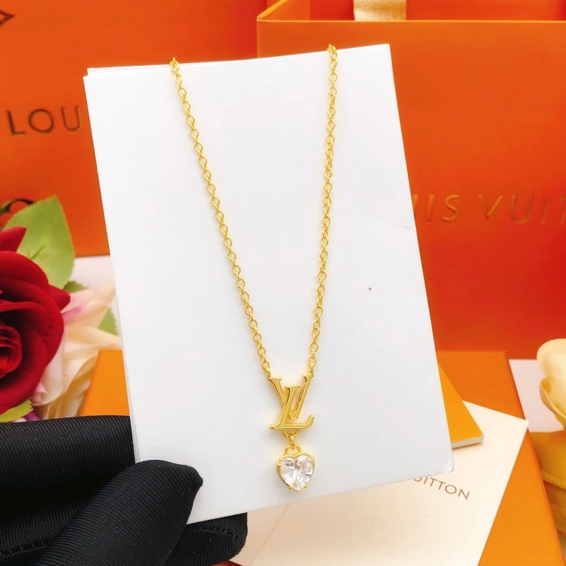 Louis Vuitton Necklaces Functional 247712