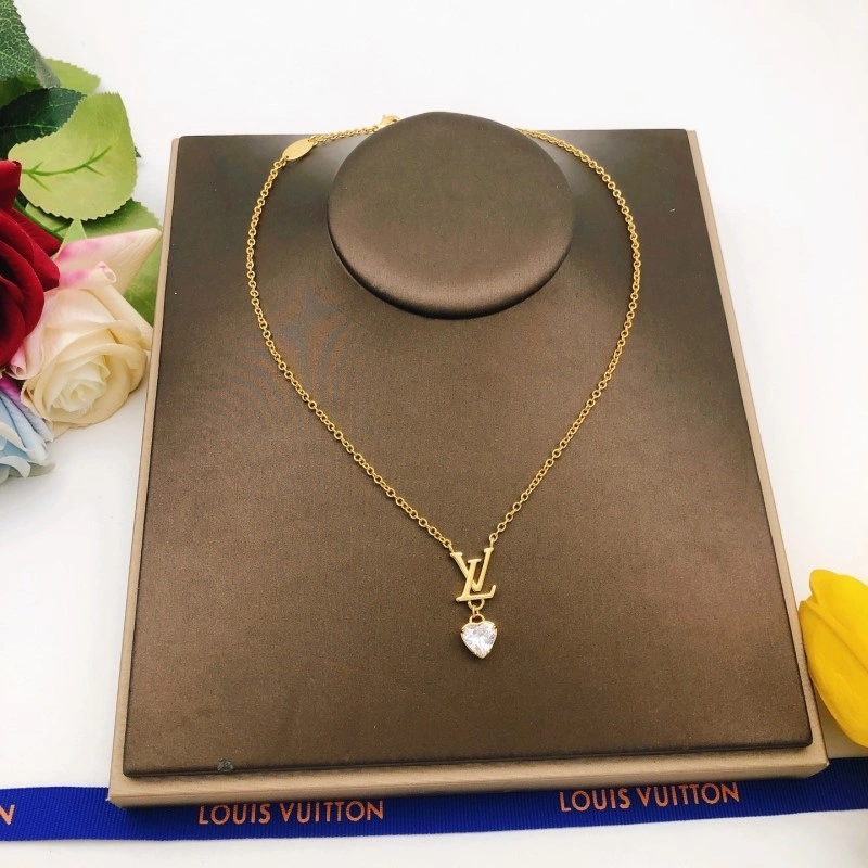 Louis Vuitton Necklaces Functional 247712