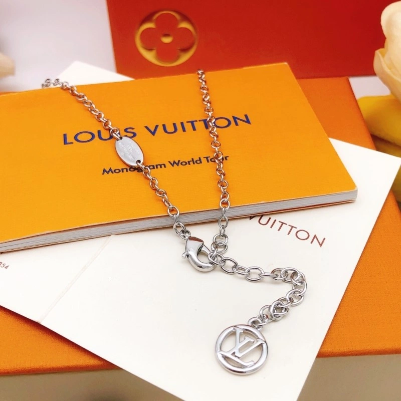 Louis Vuitton Necklaces Versatile 247706